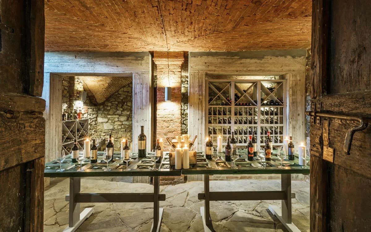 STUNNING VILLA OVERLOOKING THE VINEYARDS OF CHIANTI photo 3