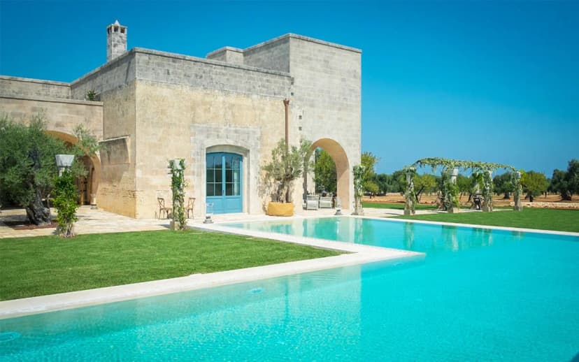 BREATHTAKING ELEGANT VILLA IN PUGLIA