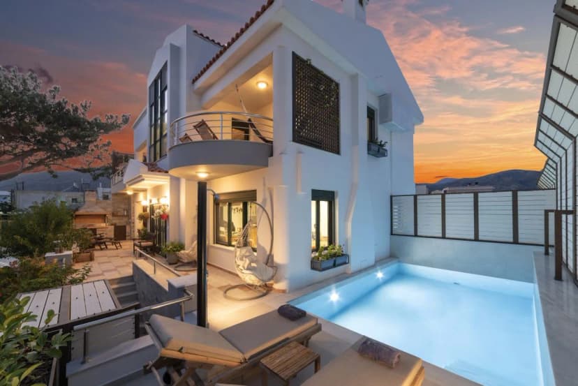 Quality 5br Villa Within 100m From Beach