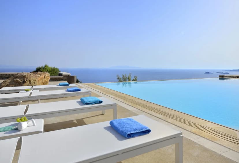 FABULOUS LUXURY VILLA WITH AMAZING VIEWS