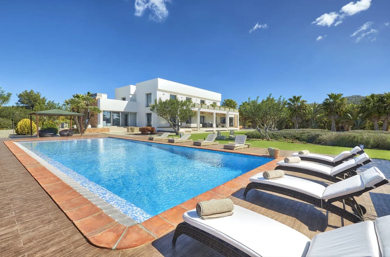 IMPRESSIVE VILLA NEAR IBIZA TOWN photo 3