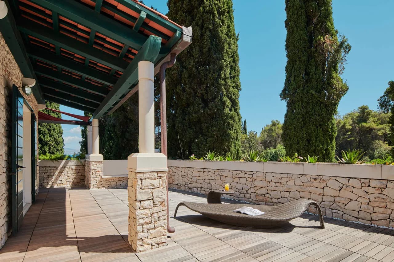 STUNNING VILLA WITH PRIVATE SWIMMING POOL AND SAUNA photo 5