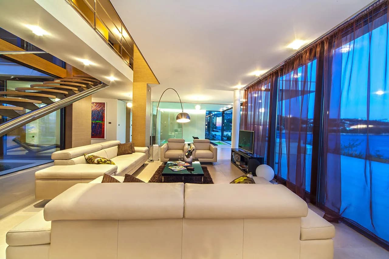 EXCLUSIVE BEACHFRONT VILLA WITH SAUNA AND INDOOR SWIMMING POOL photo 5