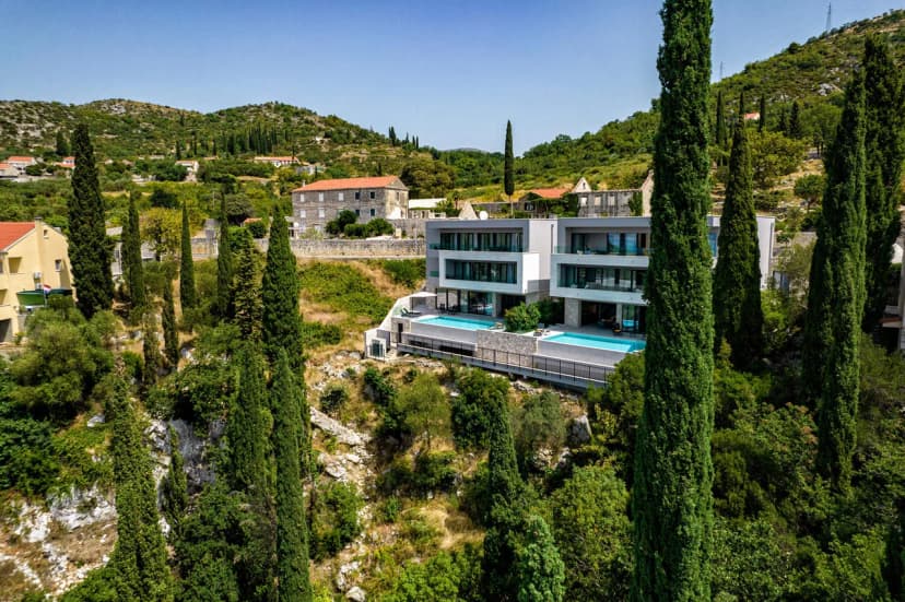 FANTASTIC DELUXE VILLA SURROUNDED BY PANORAMIC SEA VIEWS