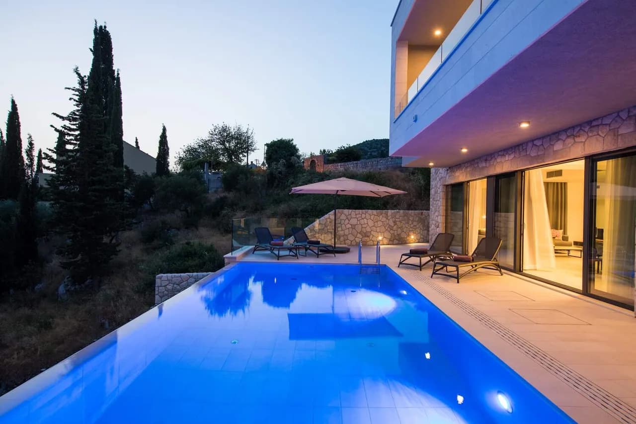 FANTASTIC DELUXE VILLA SURROUNDED BY PANORAMIC SEA VIEWS photo 3