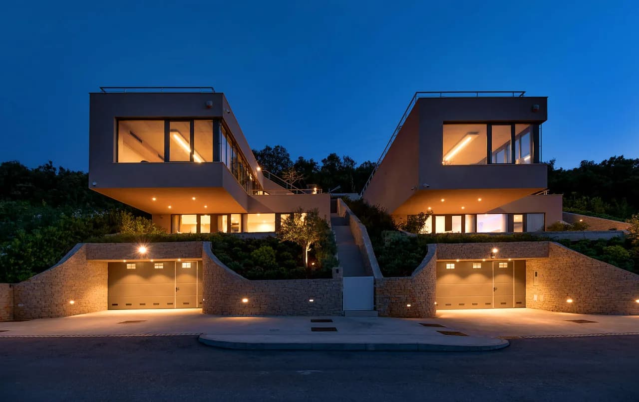 STANDALONE ELEGANT VILLA WITH PRIVATE POOL AND AMAZING VIEWS photo 2
