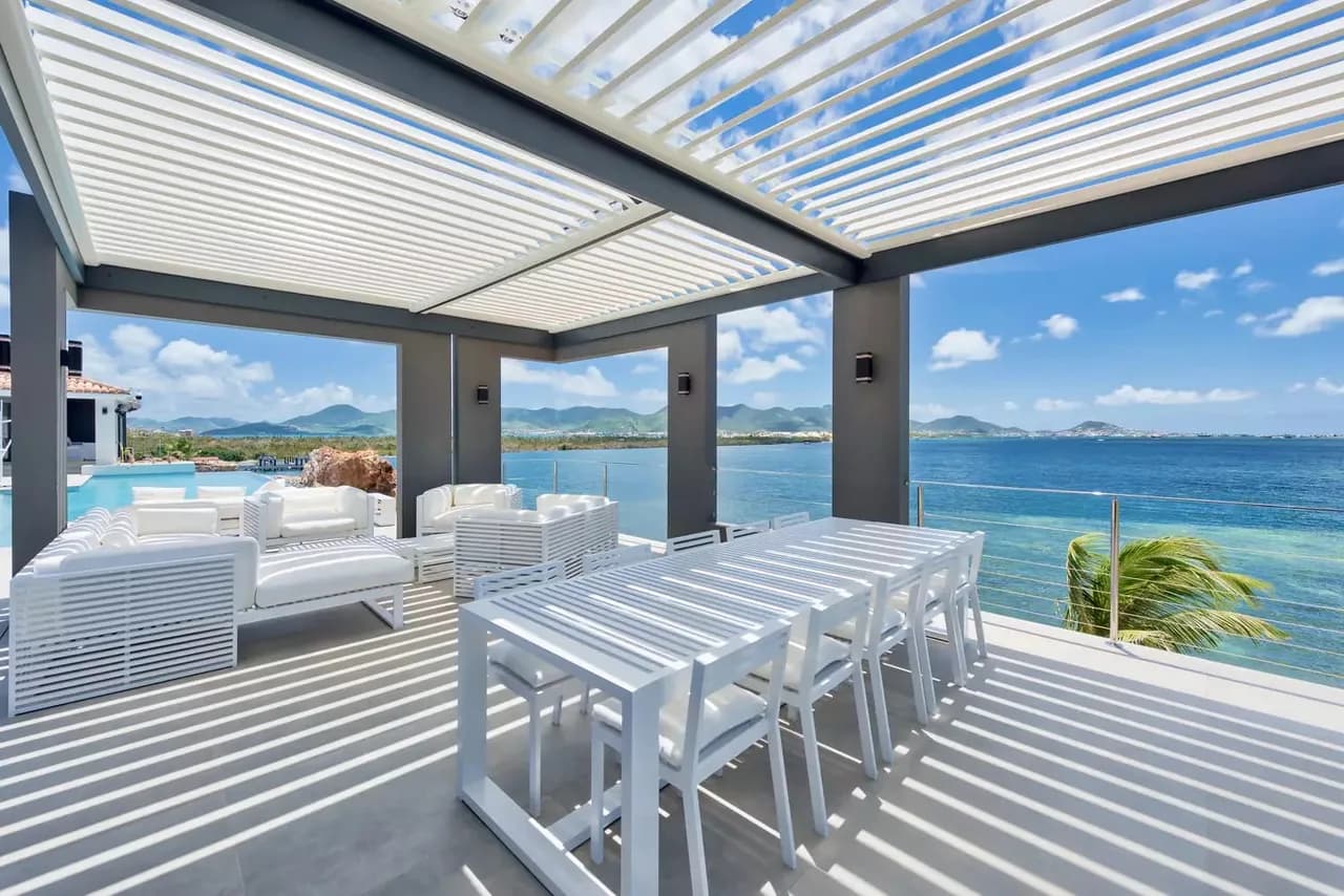 STUNNING SEA SIDE VILLA WITH POOL photo 5
