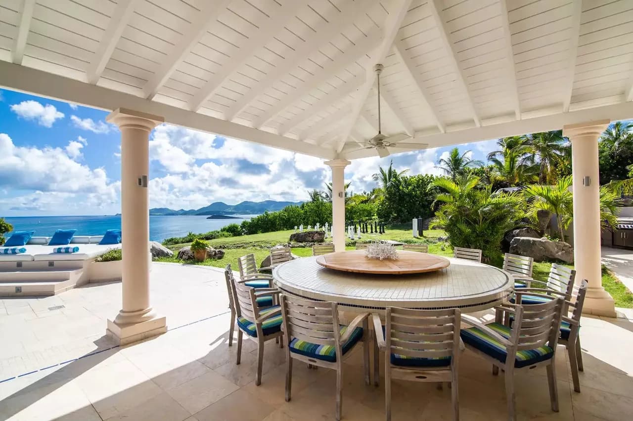 STUNNING LUXURIOUS VILLA WITH POOL AND VOLLEYBALL COURT photo 4
