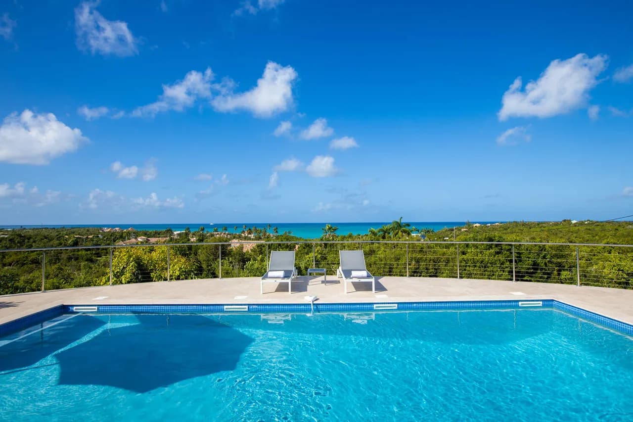 STANDALONE STUNNING VILLA WITH PANORAMIC VIEWS photo 5