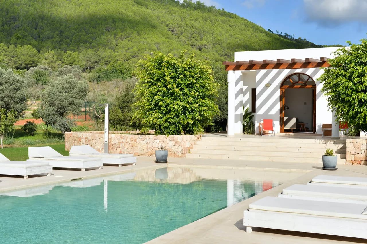 REFRESHING COUNTRYSIDE VILLA photo 2