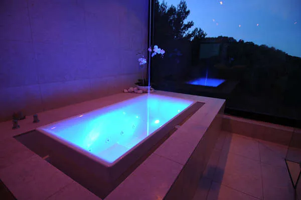 BEAUTIFUL 4B VILLA WITH VIEWS OF IBIZA photo 2