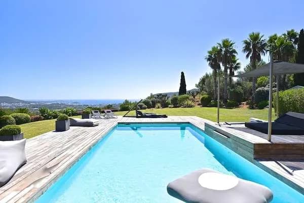 BEAUTIFUL 4B VILLA WITH VIEWS OF IBIZA photo 4
