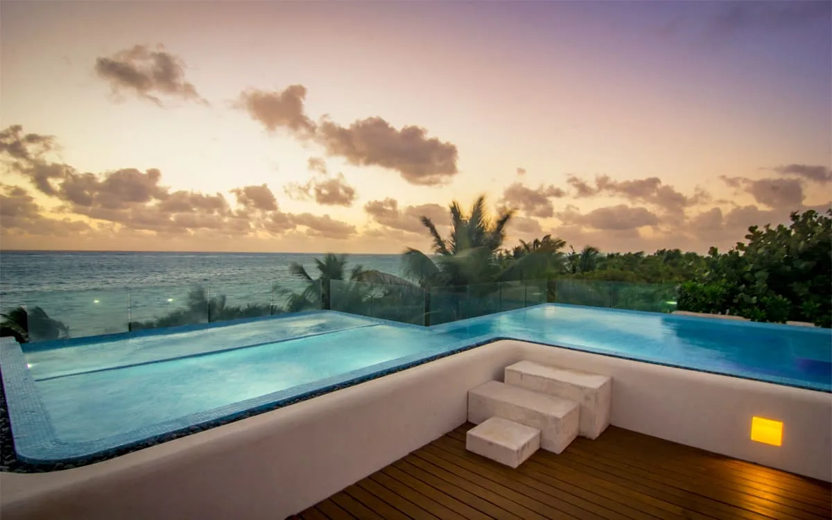 ELEGANT BEACHFRONT 4BR VILLA photo 5