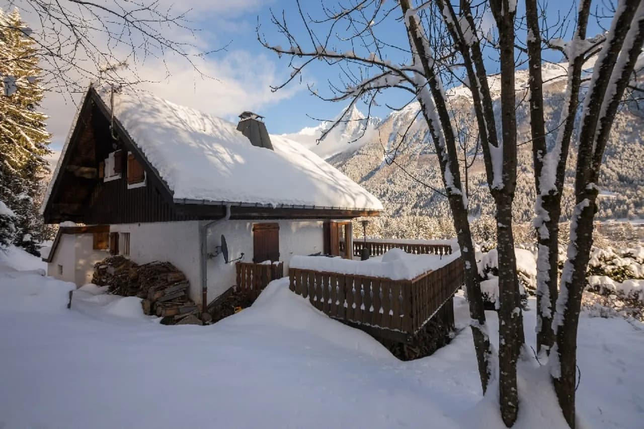 Lovely Chalet With Majestic Mont Blanc Scenery photo 2