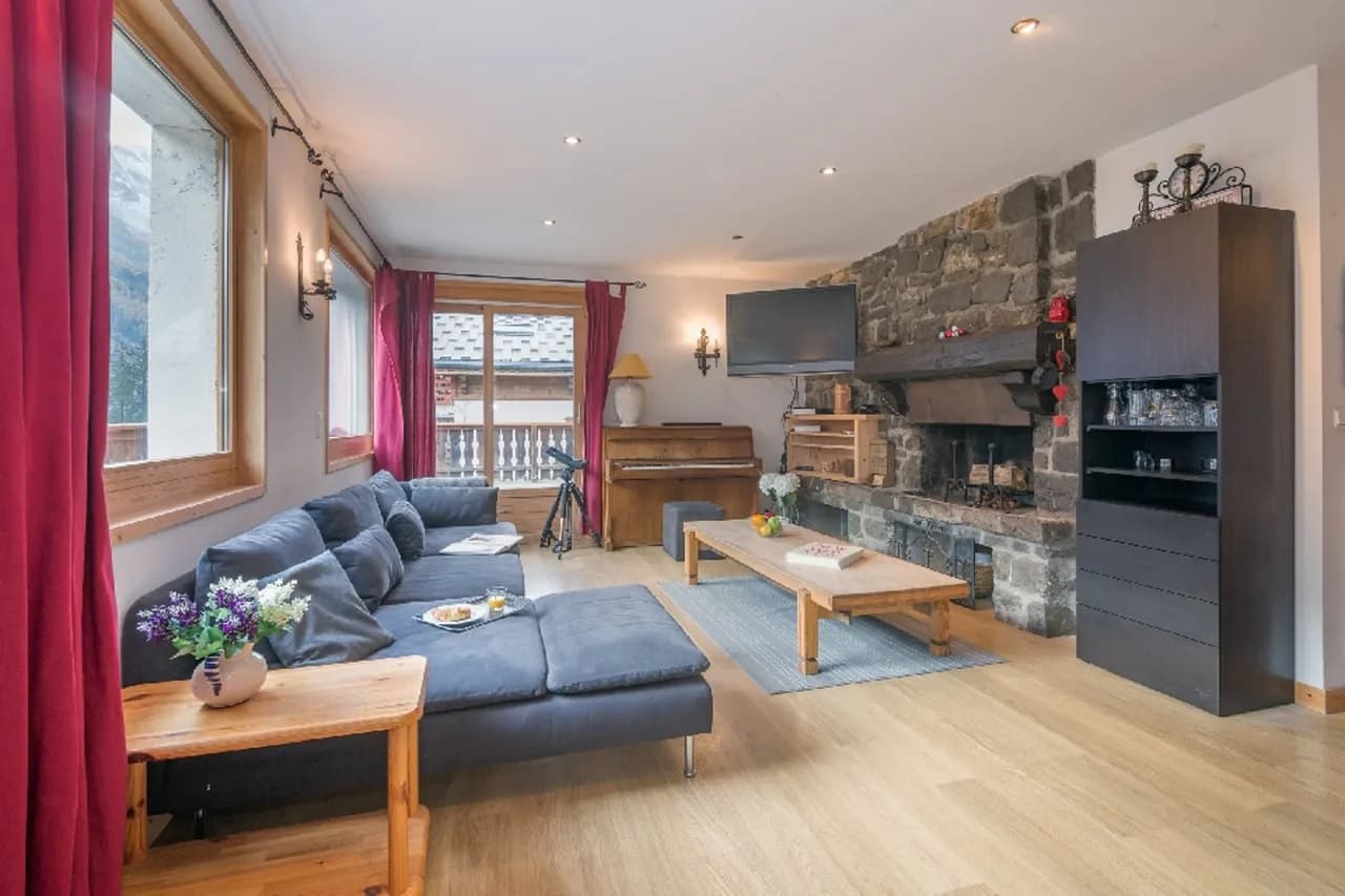 Lovely Chalet With Majestic Mont Blanc Scenery photo 4