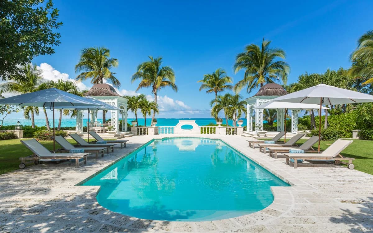 CORAL-STONE VILLA WITH AN AMAZING CARIBBEAN FEEL photo 2