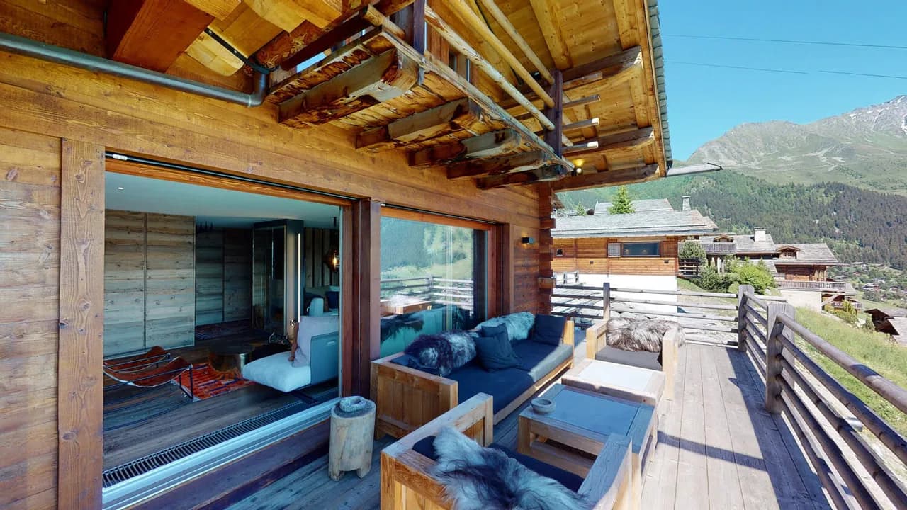 PRIME LUXURIOUS CHALET WITH PRIVATE HEATED POOL photo 4