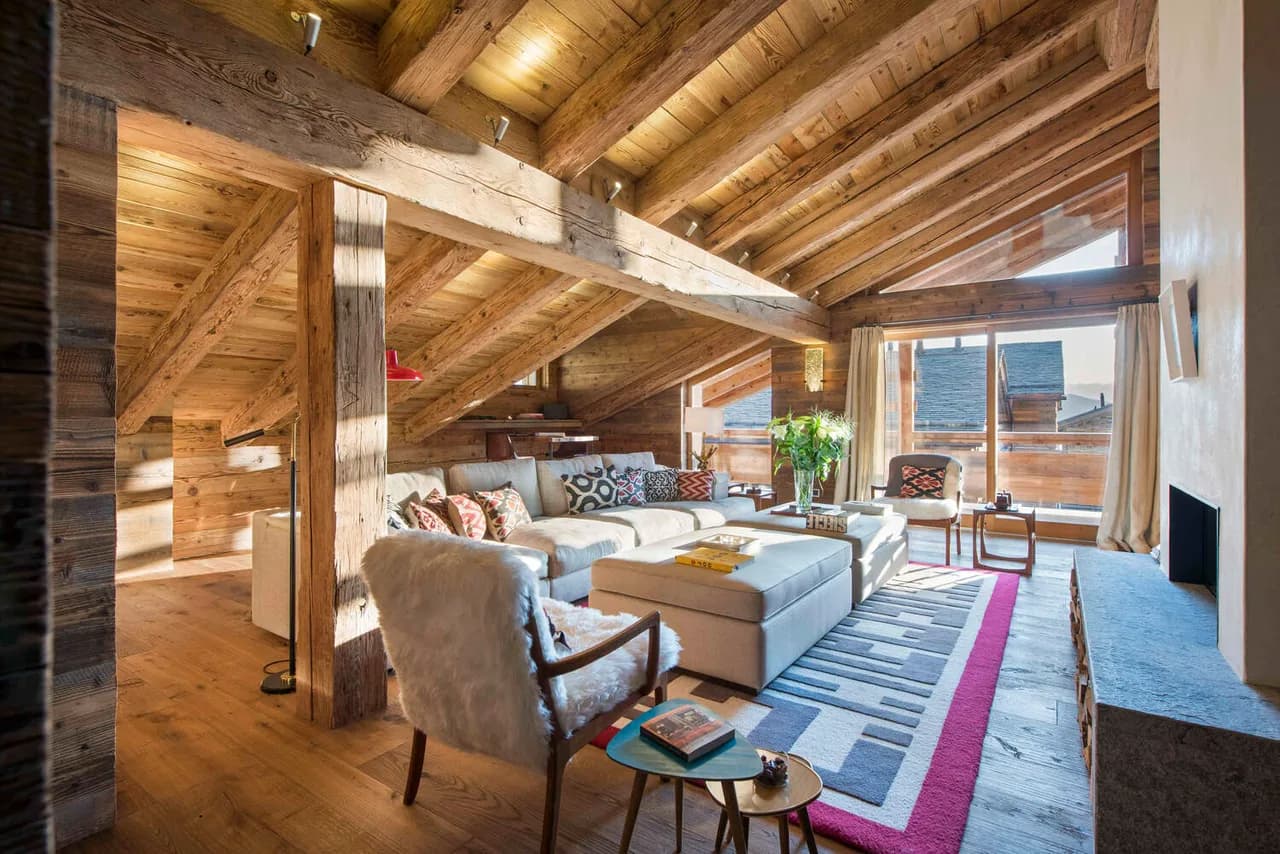MARVELOUS APLINE CHALET WITH HOME THEATER AND GREAT VIEWS photo 2