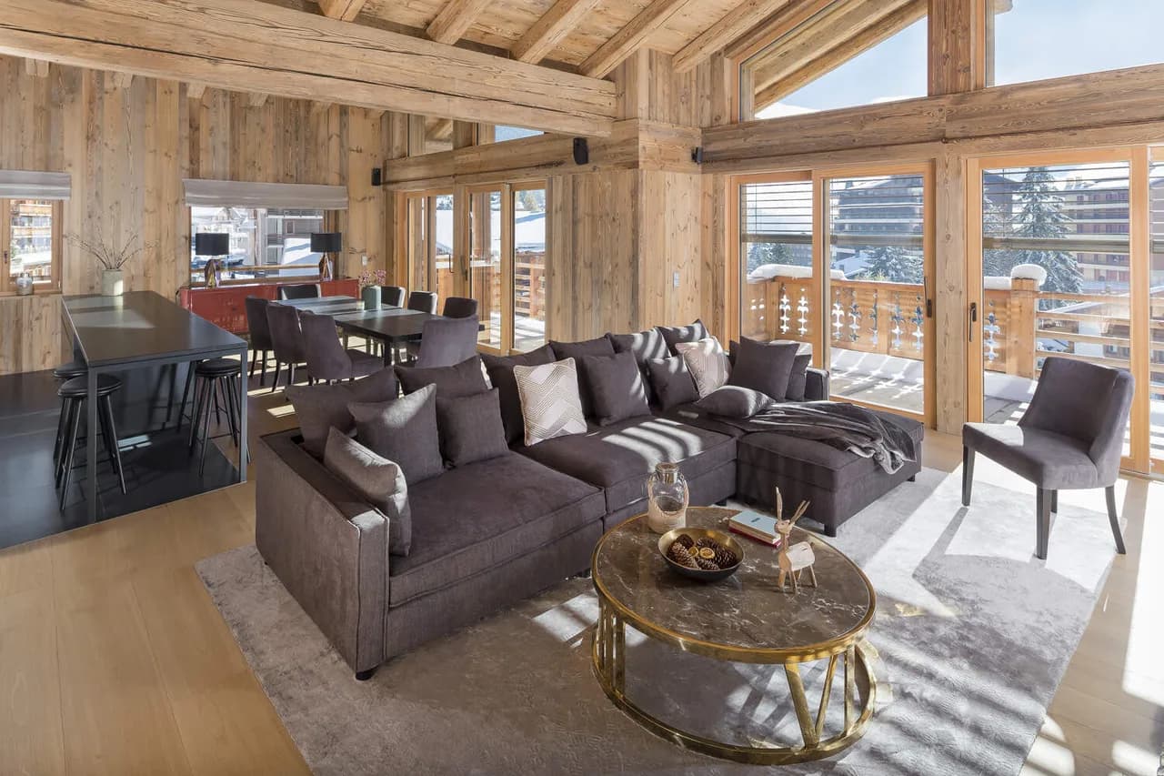 Luxurious Penthouse with Mountain Views photo 5