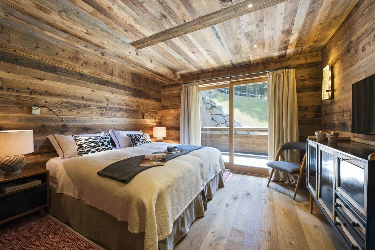 PANORAMIC MOUNTAIN CHALET WITH HOME THEATER photo 2