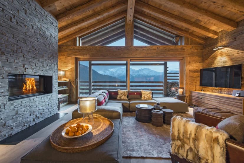 IDYLLIC CHALET WITH STEAM ROOM AND OUTDOOR JACUZZI