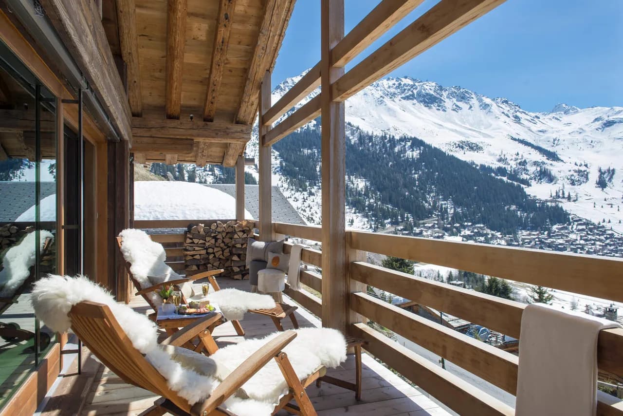 IDYLLIC CHALET WITH STEAM ROOM AND OUTDOOR JACUZZI photo 3