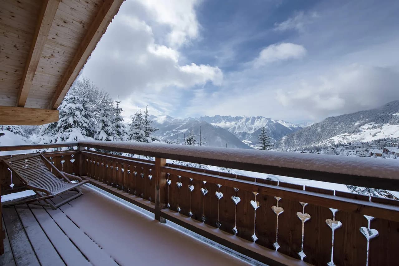 BEAUTIFUL TRADITIONAL CHALET WITH SAUNA AND OUTDOOR JACUZZI photo 2