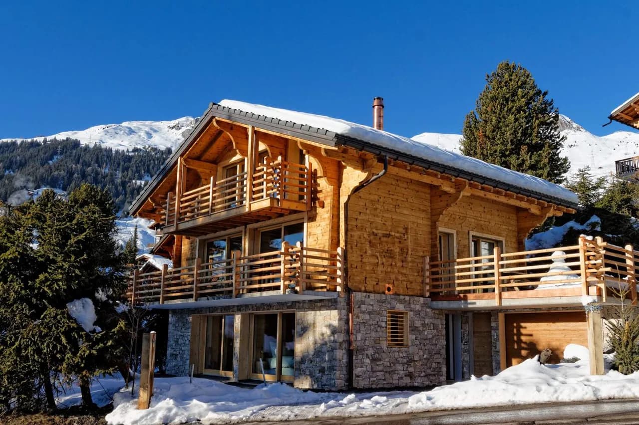 STUNNING CHALET WITH SAUNA AND JACUZZI photo 3