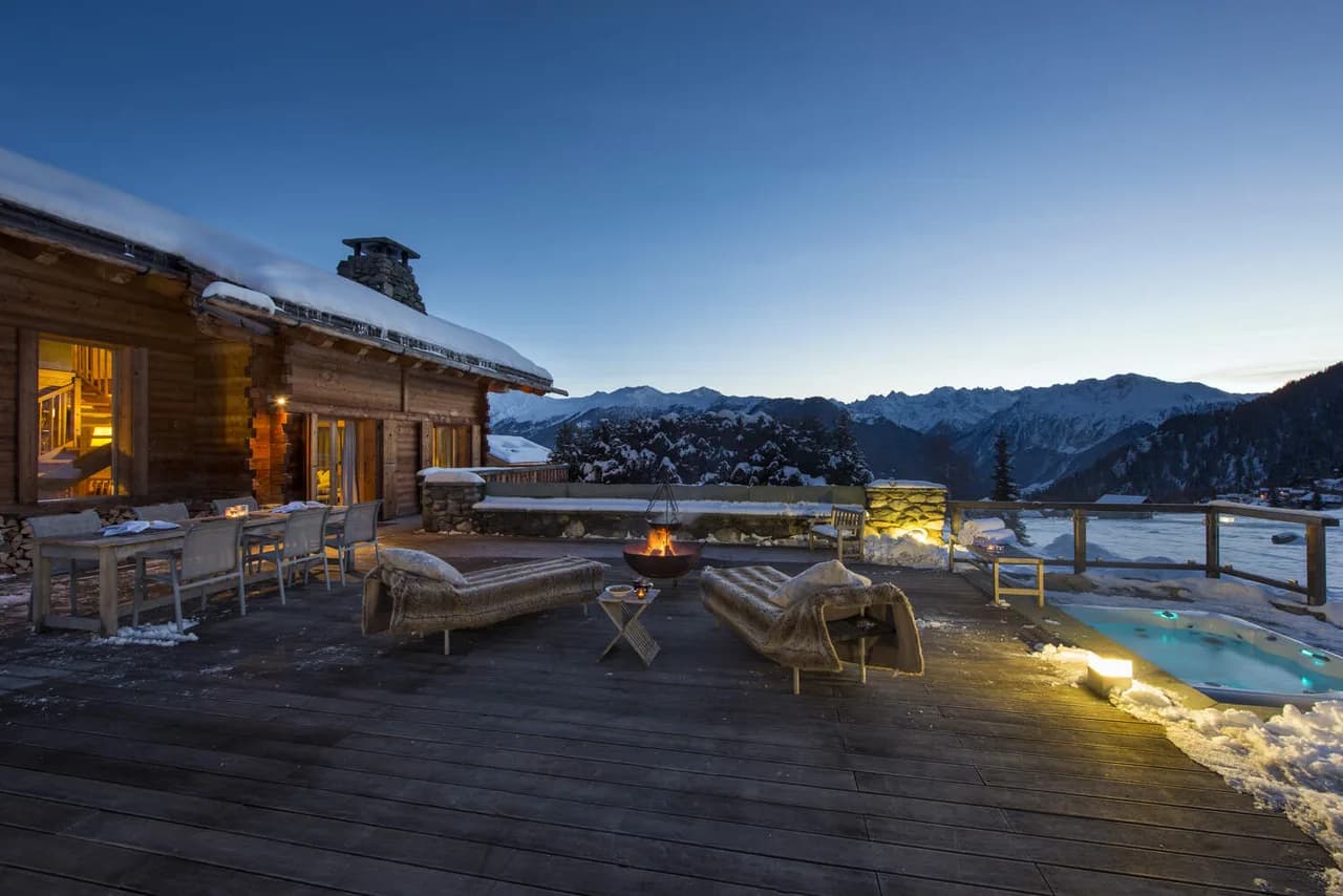 WONDERFUL CHALET WITH JACUZZI, SAUNA AND MASSAGE ROOM photo 2