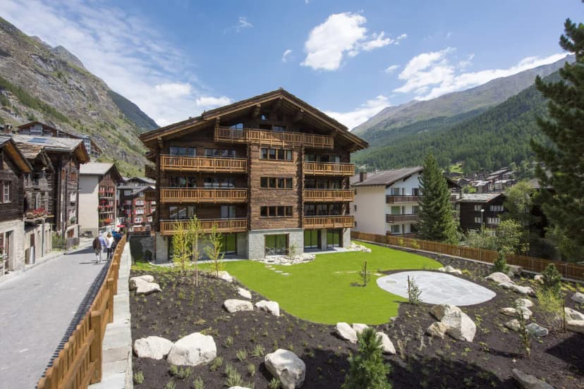 MODERN WOODEN CHALET WITH JACUZZI, SAUNA AND MASSAGE ROOM