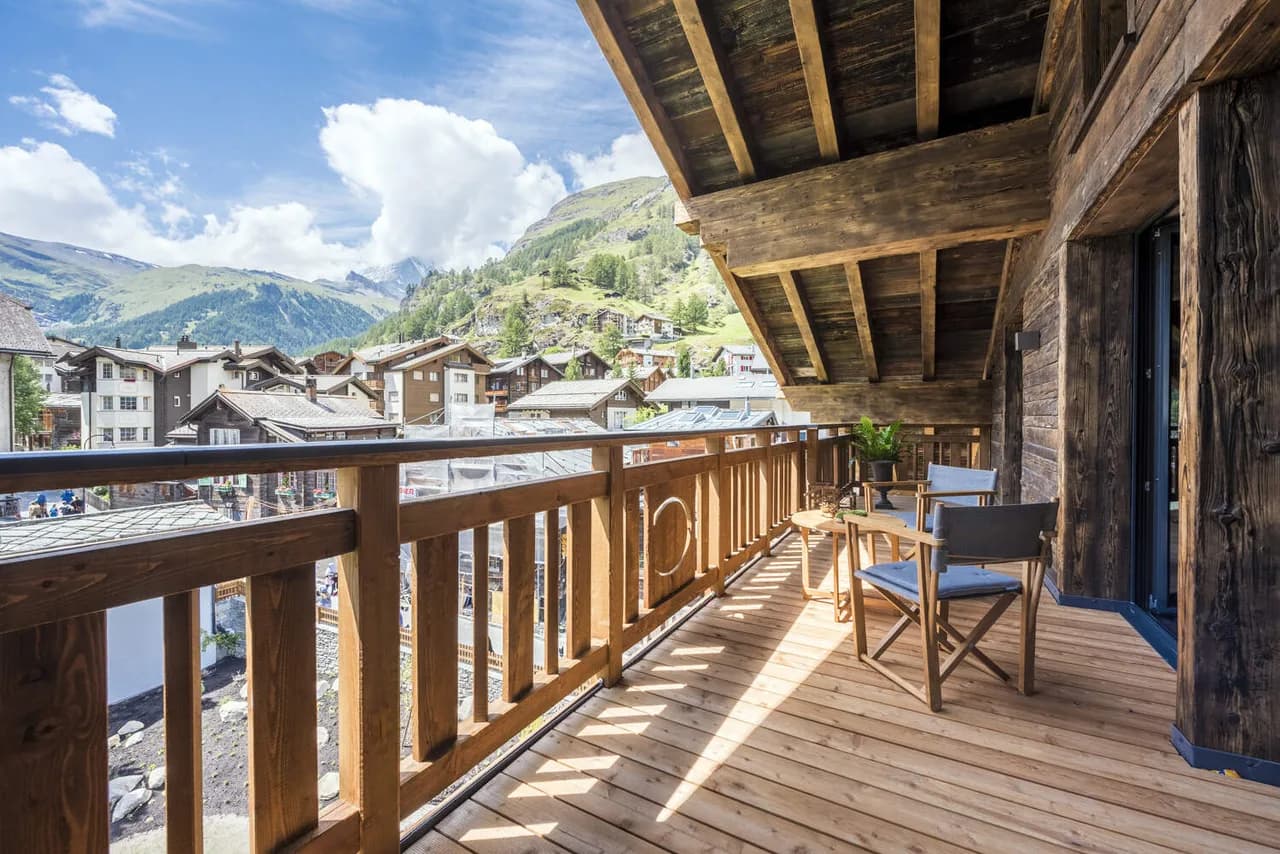 MODERN WOODEN CHALET WITH JACUZZI, SAUNA AND MASSAGE ROOM photo 3