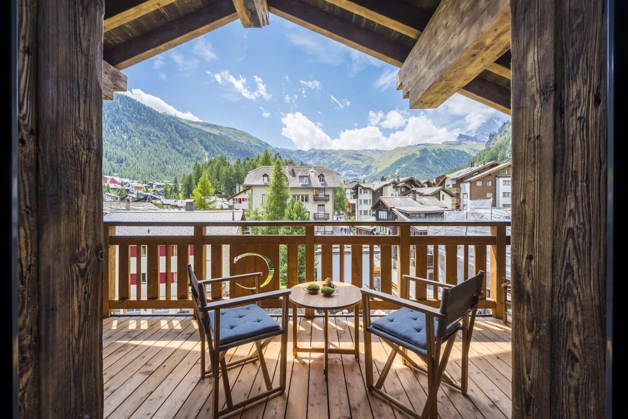 MODERN WOODEN CHALET WITH JACUZZI, SAUNA AND MASSAGE ROOM photo 4