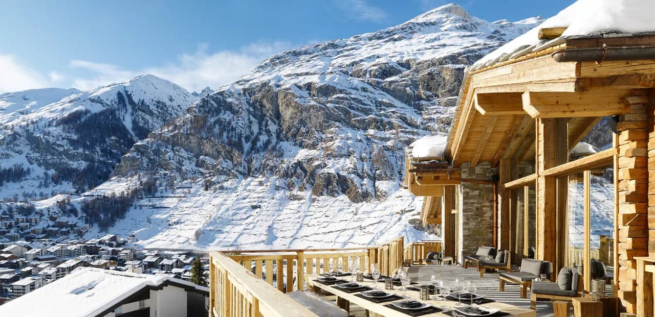BEAUTIFUL GRAND CHALET WITH STEAM ROOM, SAUNA AND JACUZZI photo 2