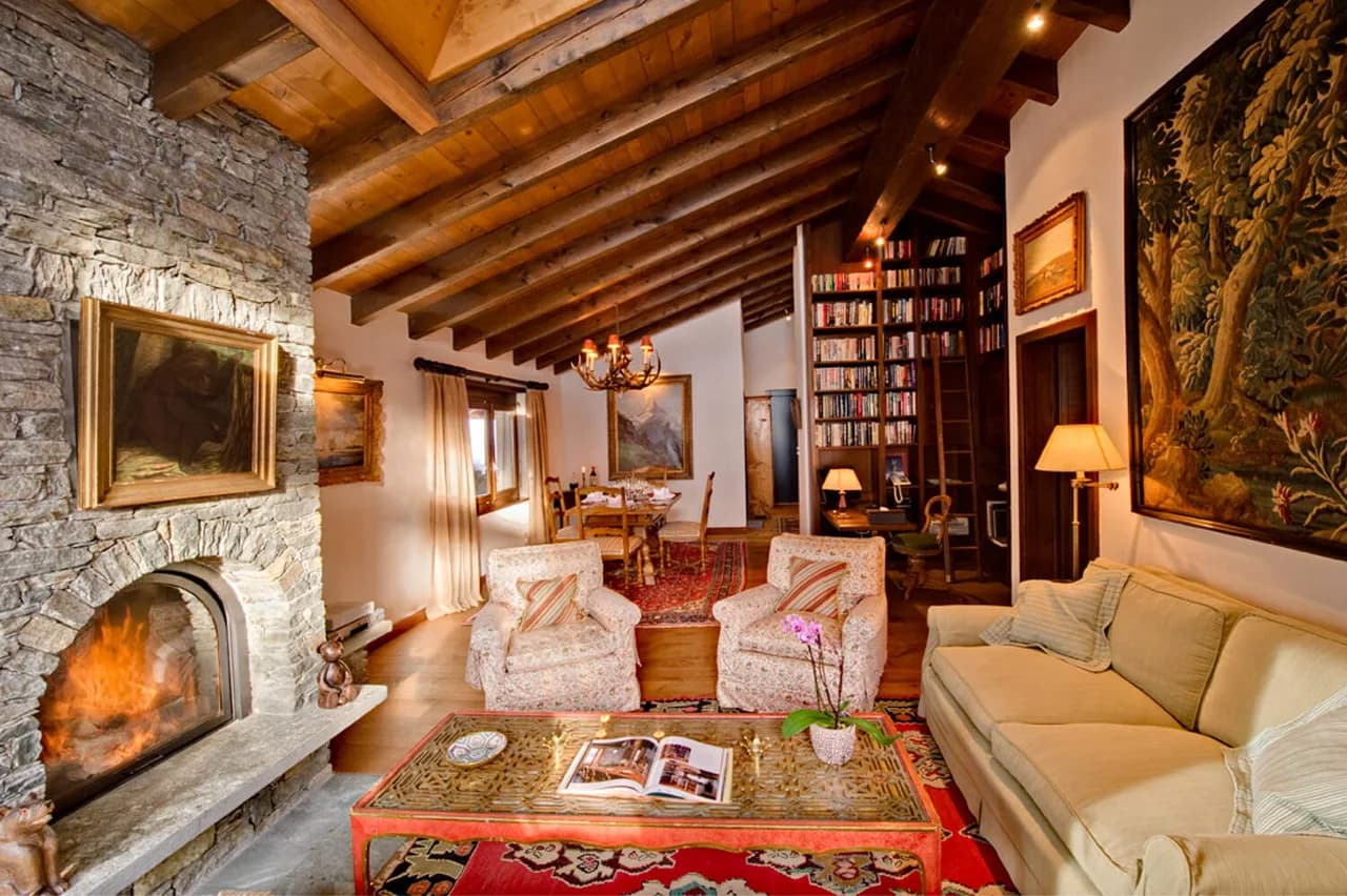 MAJESTIC CHALET WITH MASSAGE ROOM AND HOT TUB photo 5