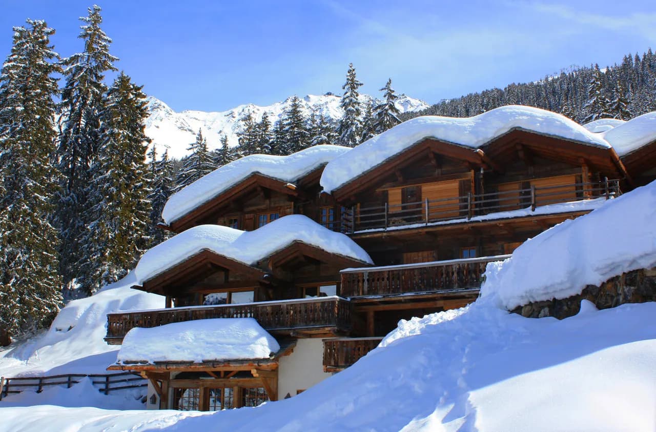 Cozy Mountain Chalet with Terrace in Bagnes photo 2