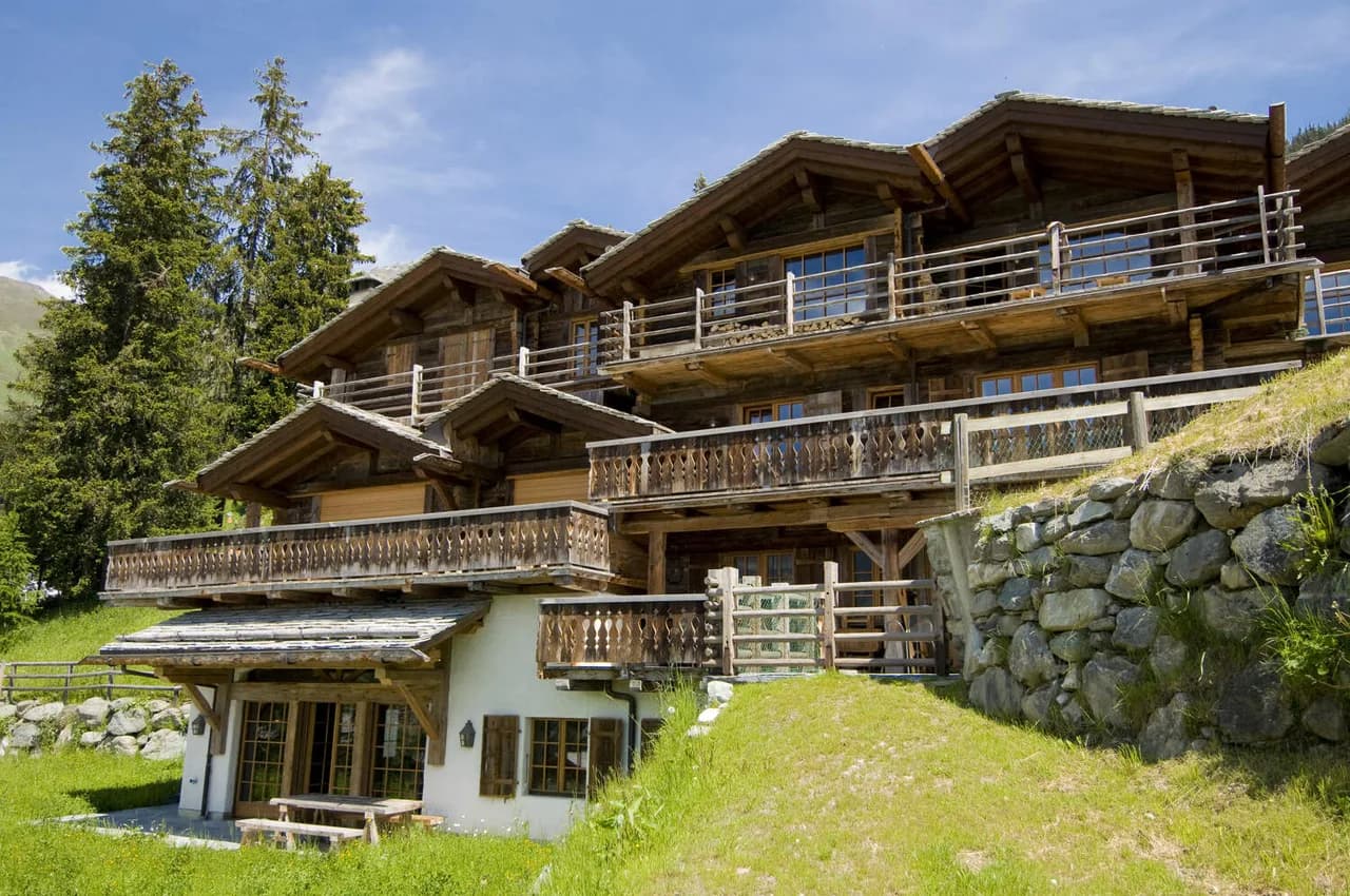 Cozy Mountain Chalet with Terrace in Bagnes photo 3
