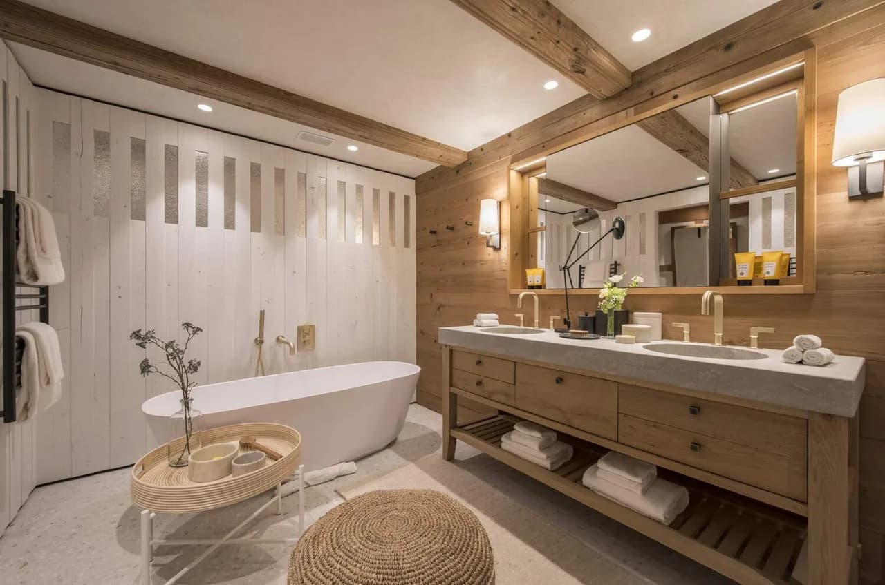 GRAND PRISTINE CHALET WITH JACUZZI AND STEAM ROOM photo 5