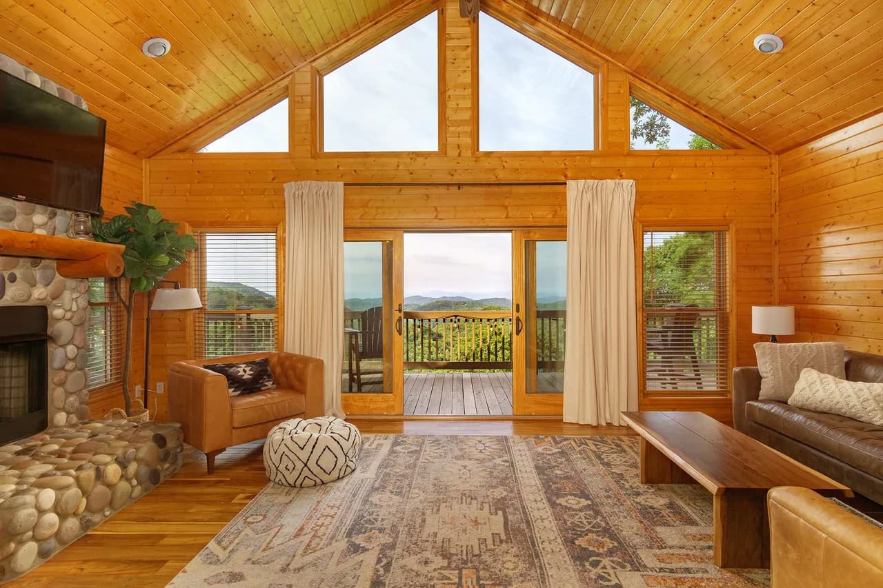 Golf Course View Villa in Weaverville, North Carolina
