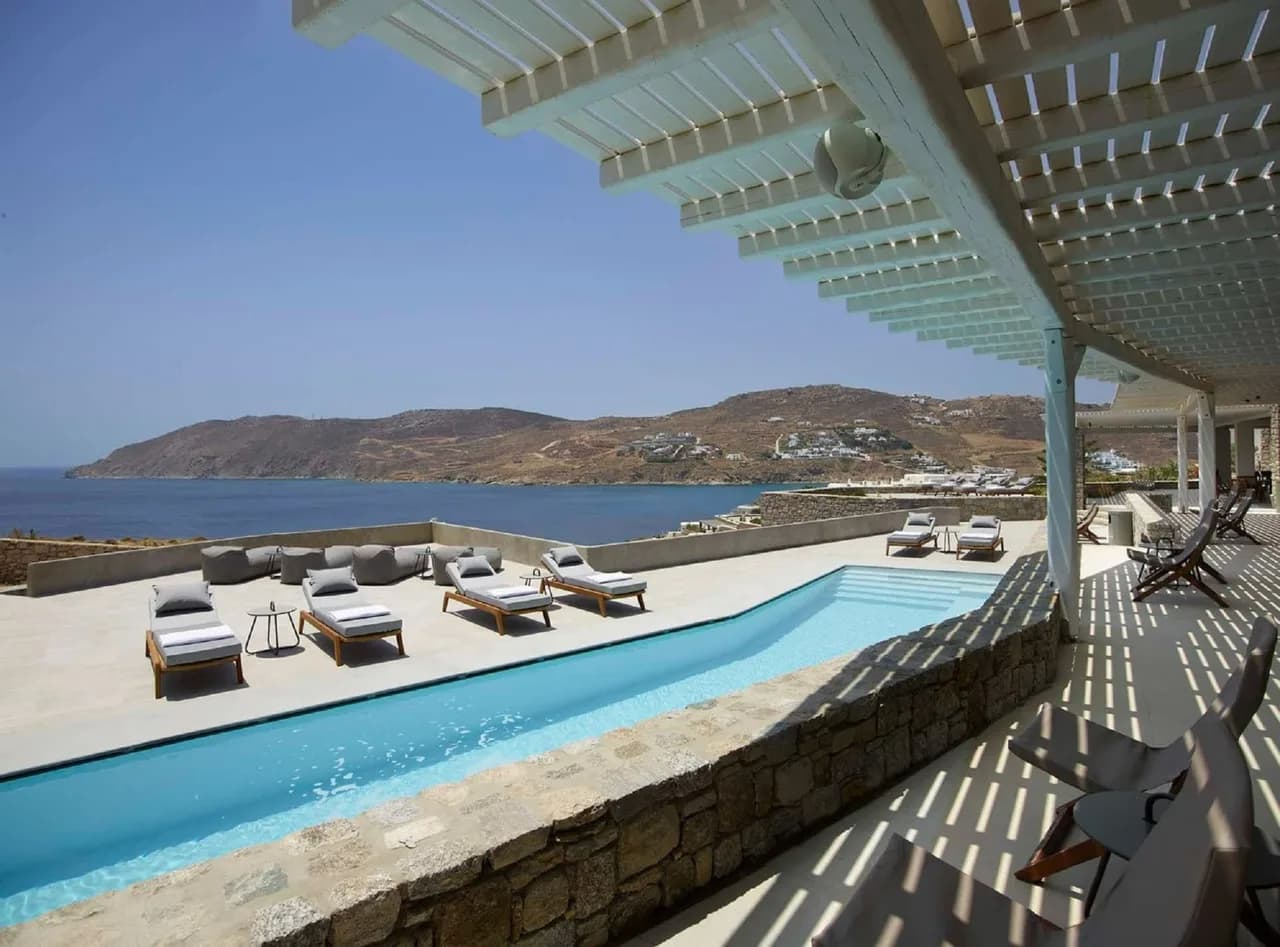 Luxurious And Stylish Experience On A Seafront Location photo 2