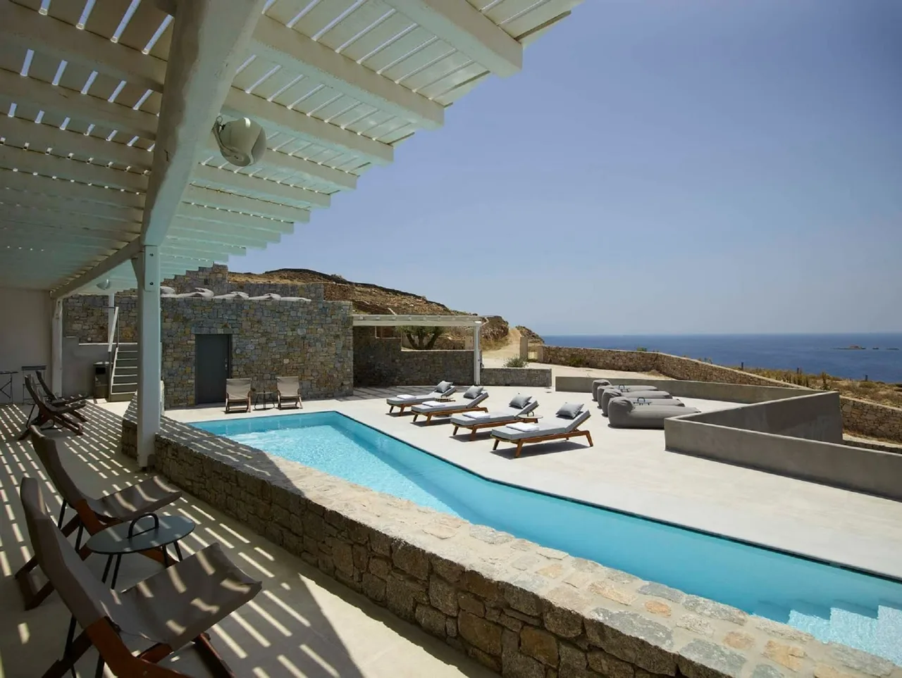 Luxurious And Stylish Experience On A Seafront Location photo 3