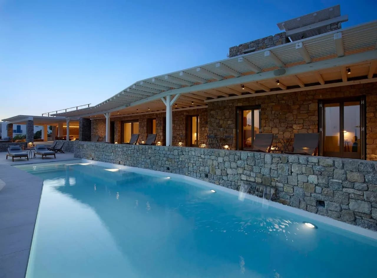 Luxurious And Stylish Experience On A Seafront Location photo 4