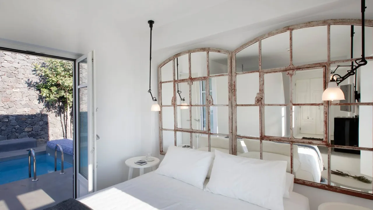 Luxury Santorini Villa Living With Modern Greek Interiors photo 3