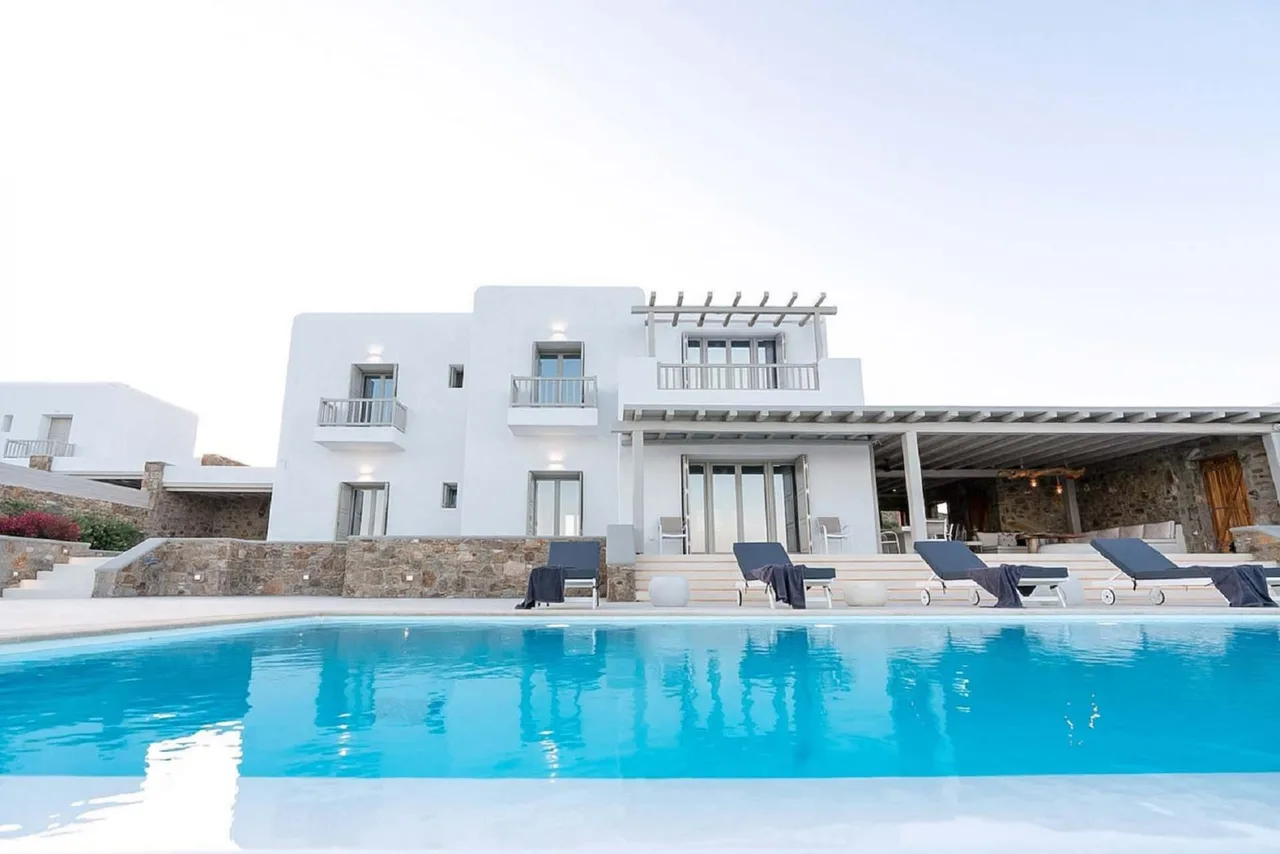 Luxury Mykonos Villa With First-class Sea View
