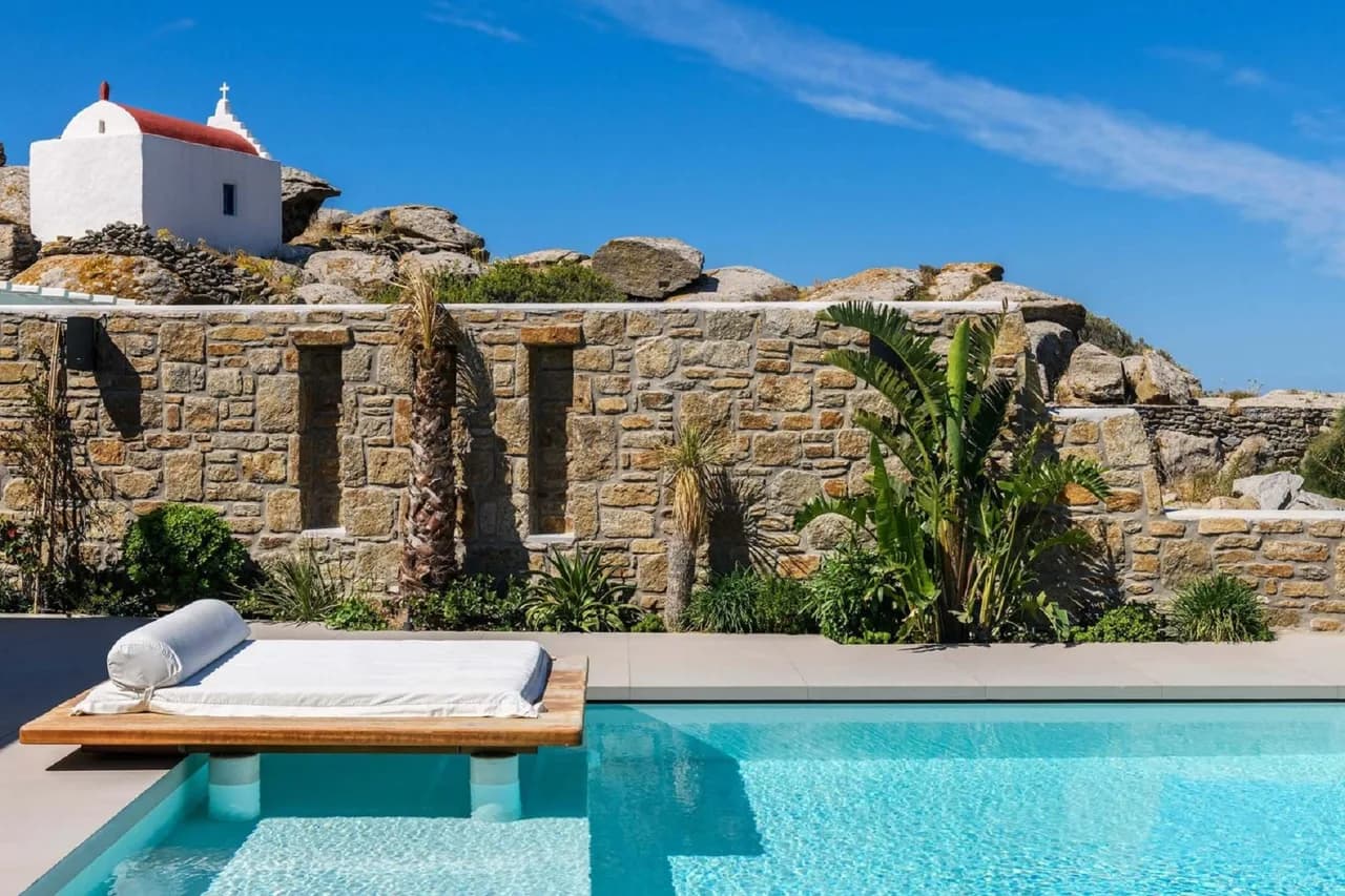 Magnificent Mykonos Villa With Traditional Cycladic Architecture photo 4