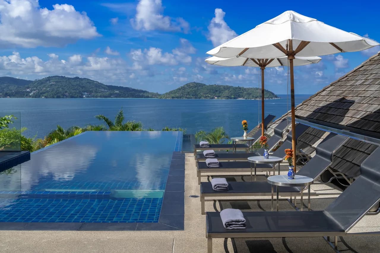 Villa With Sleek Designed and an Inviting Ambience