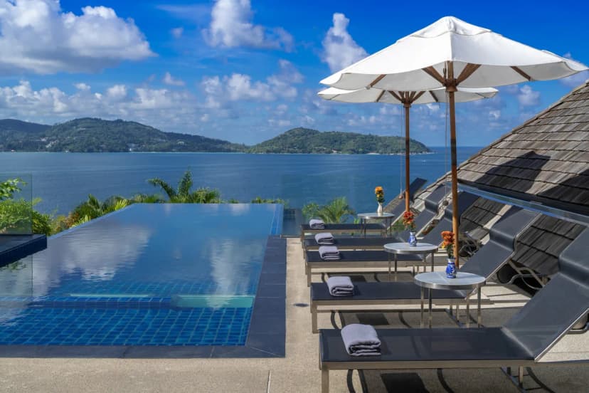 Villa With Sleek Designed and an Inviting Ambience