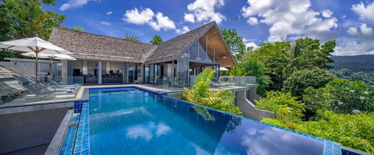 Villa With Sleek Designed and an Inviting Ambience photo 4