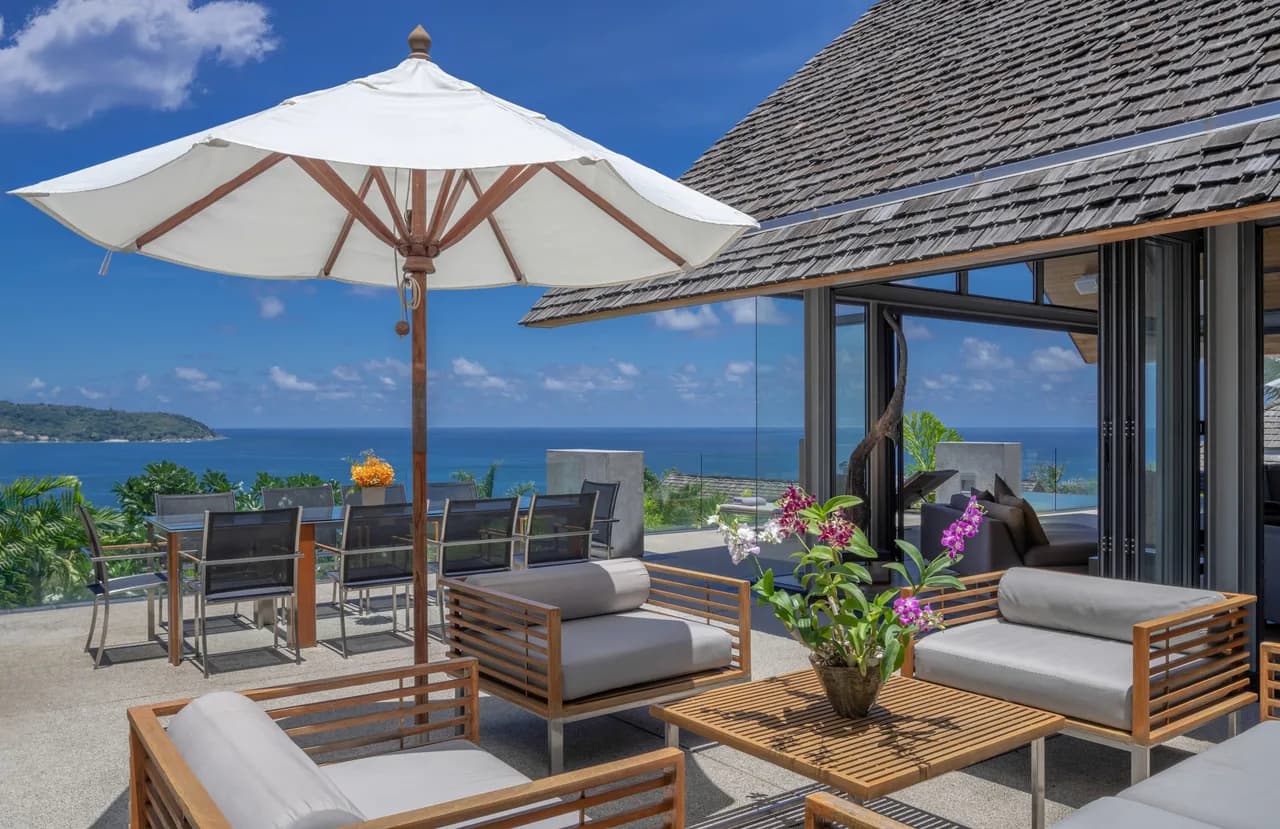 Villa With Sleek Designed and an Inviting Ambience photo 5