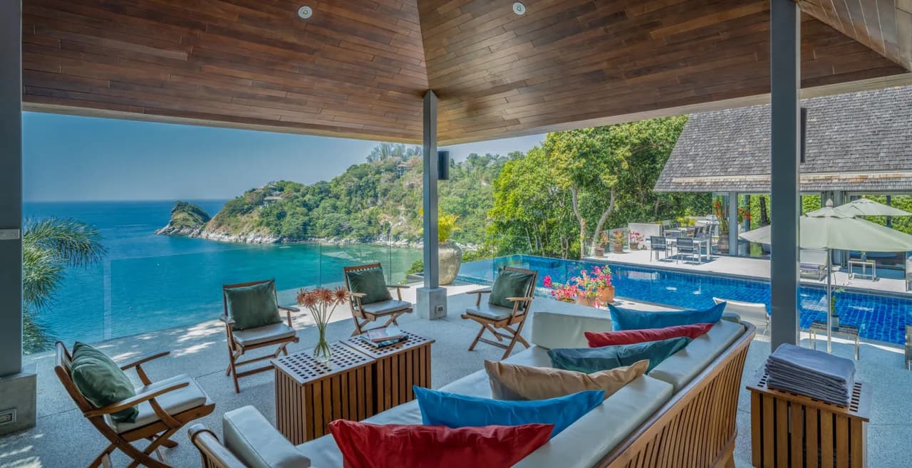 STUNNING VILLA WITH AN AMAZING SUNSET VIEW photo 3