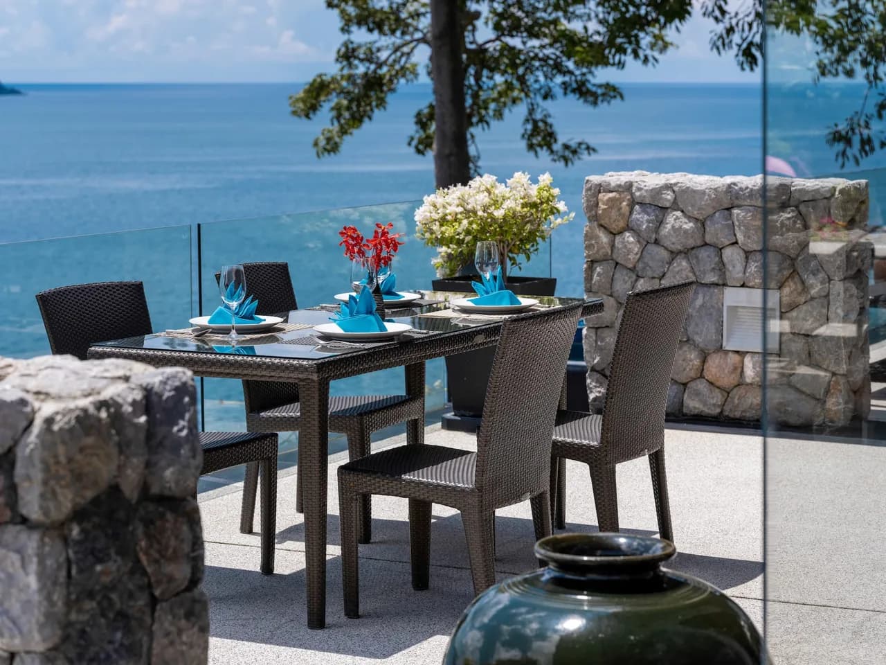 Asian Influenced Villa With a Striking Design photo 3